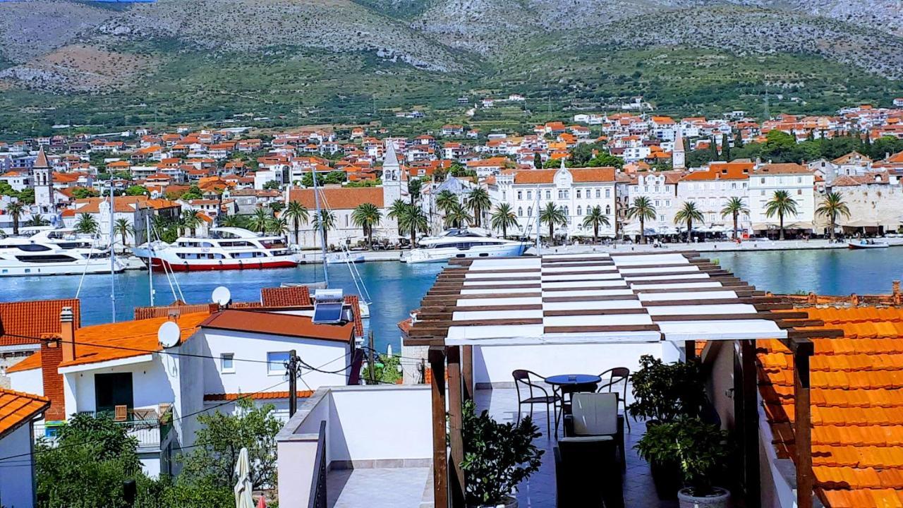 Fresh Apartments Dar Orlic Trogir Exterior photo
