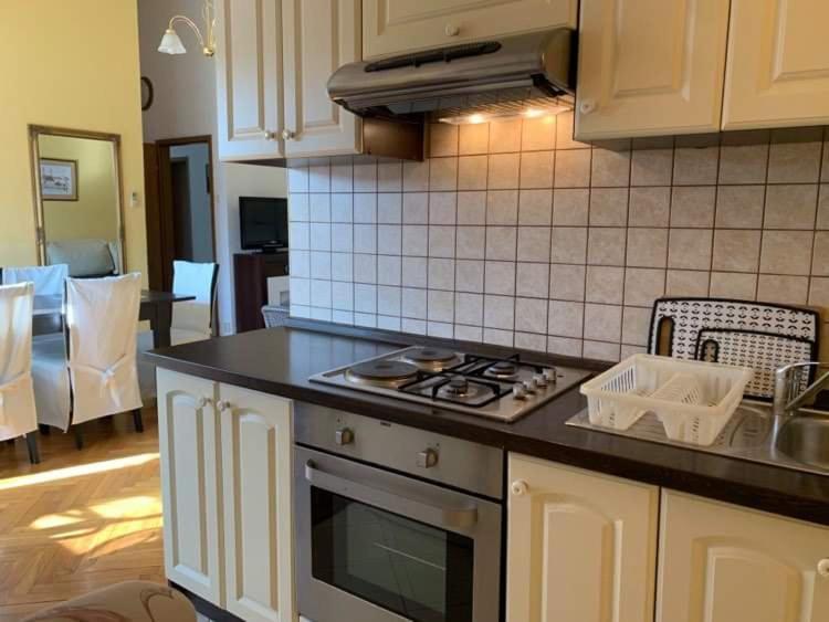 Fresh Apartments Dar Orlic Trogir Exterior photo