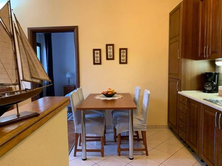 Fresh Apartments Dar Orlic Trogir Exterior photo